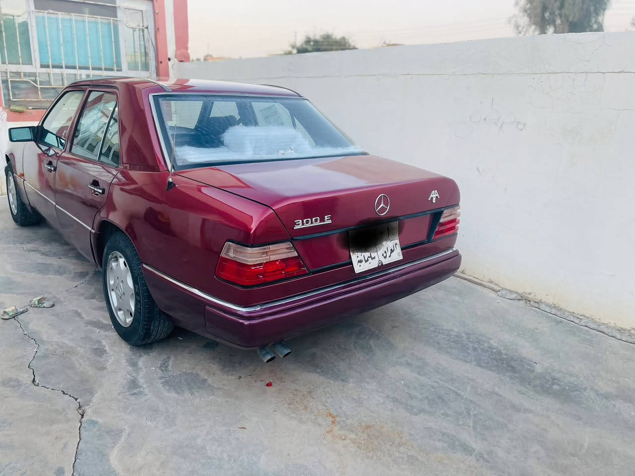 مارسدس دب موديل 1990
رقم سليمانيه شرط التحويل
كير اكسل خفيف مكينه 3000 vvt.i  بشرط تراي 180 تمشي بيها سياره نظيفه حيل بدون خياس ومعجون
قواعد دبل سليمات
صبغ جماليه فقط فقط بدون قطرة معجون
 وصور قبل الصبغ موجوده عندي..
تبريد تدفئه شغال
تخم تايرات صار شهر شادهن 
كهربائيات كلها شغاله باتري جديد 
صدر امامي خلفي جديد كامل
مكانها ديالى كولجو قريب ع جلولاء

***********

السعر 65
