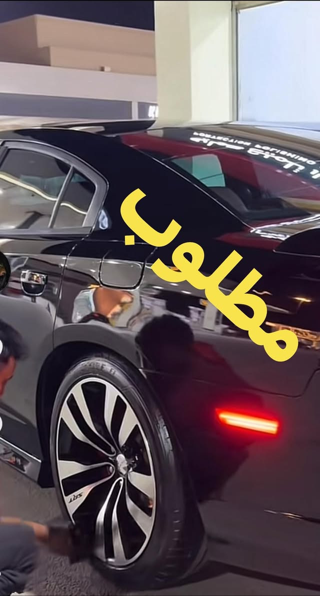عندي ويل 18 مبدل تخم تاير جديد قبل سبوع ويل جديد لا فطر ولا عواج رايد مراوس بهذا الويل الثاني


**إذا كنت صاحب هذا الإعلان وتريد حذفه لأي سبب، رجاءا أرسل رسالة إلى الدعم الفني**