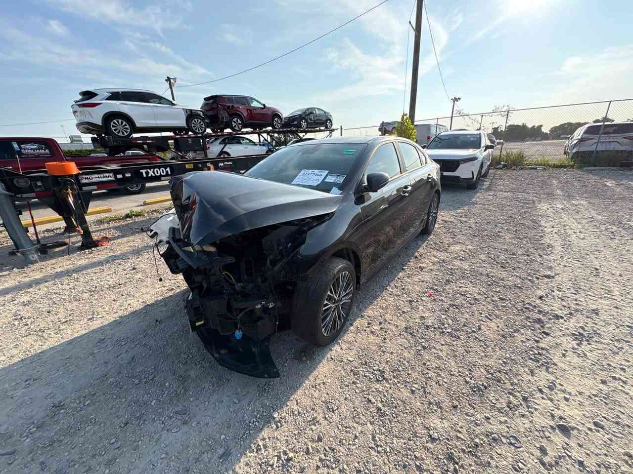 كيا فورتي جيتي لاين فول أعلى فئة مبدل بنيد فقط وتصليح ب الشاصي 
موديل 24السعر145 بيع مستعجل الشراي يتصل واتس اب *********** مكان السيارة بغداد
