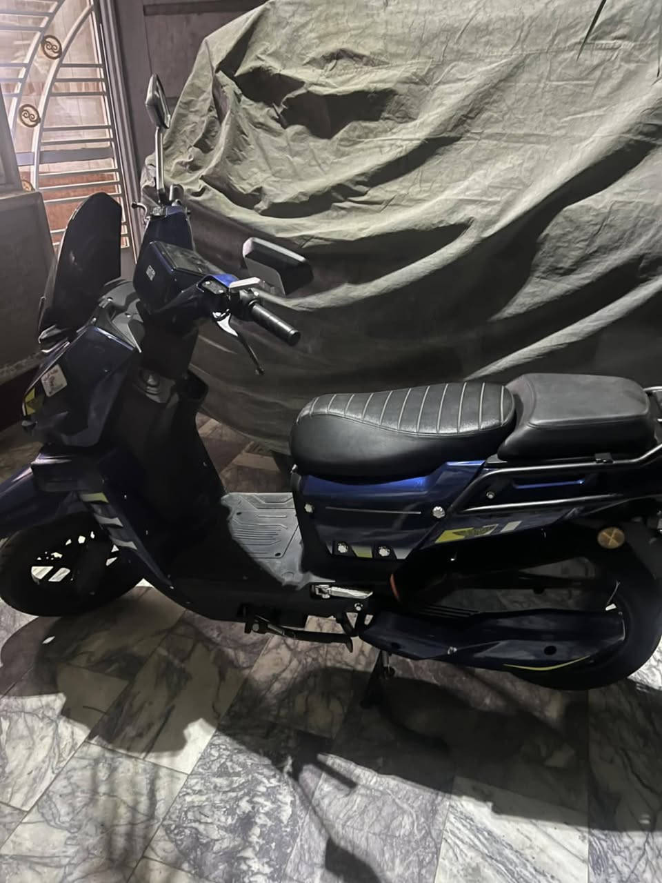 سلام عليكم دراجه اباجي ملف 2500 بطاريه ليثيوم 72 امبير درجه معروفه مال مويد طياره شركه mtr للبيع 1400 وبيه مجال شي بسيط مكاني بغداد حي اور


**إذا كنت صاحب هذا الإعلان وتريد حذفه لأي سبب، رجاءا أرسل رسالة إلى الدعم الفني**