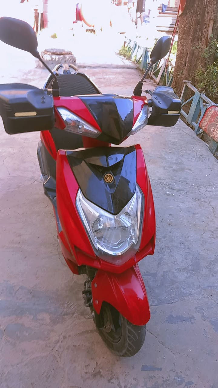 السلام عليكم متاح دراجه سكنس لد حديث مكينه ابلاد مابدل بيه اي شي فقط بيه خيط تبخير نسيته بدون دهن المكان المحموديه السعر ٥٥٠ وبيه مجال هذا رقمي بي واتساب ***********
