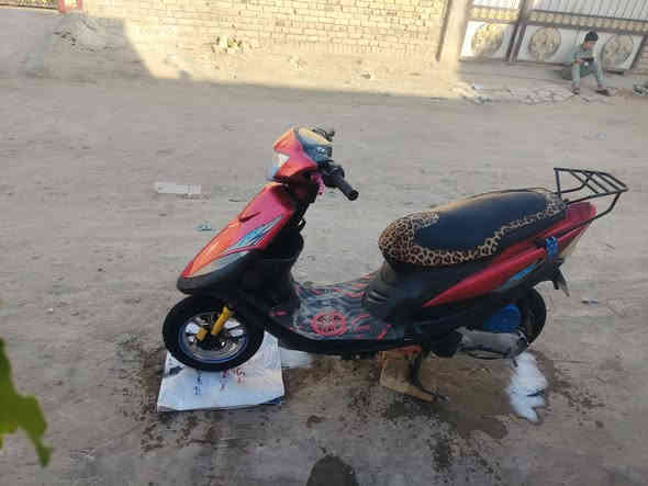 السلام عليكم
دراجه ماكس للبيع كهربائيات كلها شغاله
نقص بس باتري 
السعر 450 وبيها مجال بسيط
الدوانيه قضاء عفك
***********
