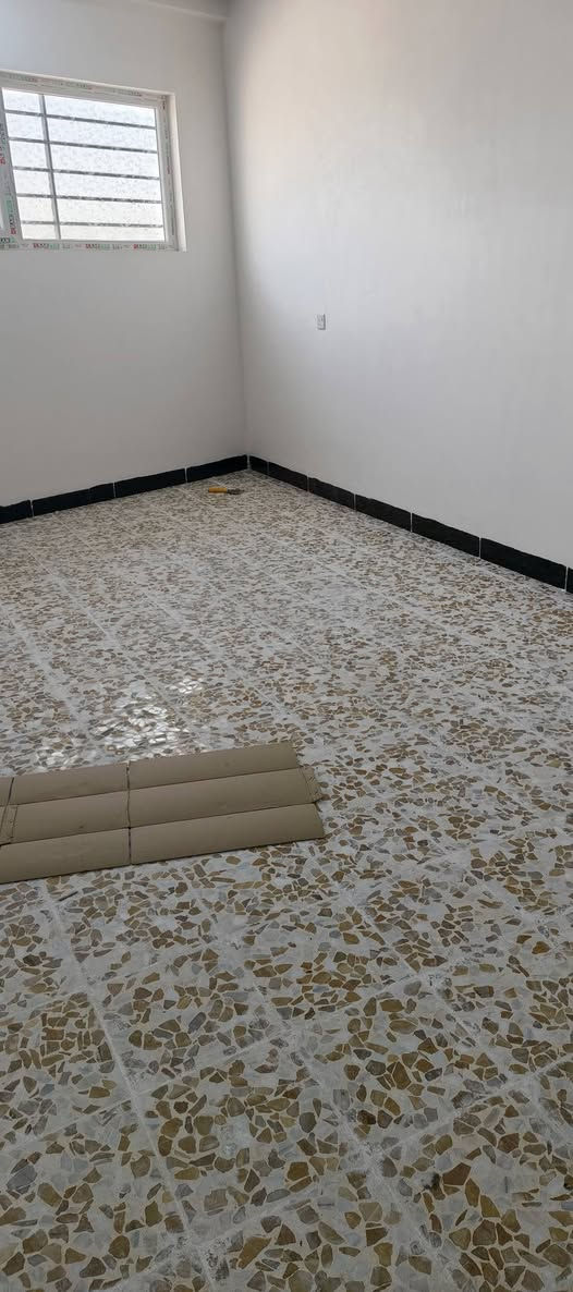 شقه100متر  اللايجار رضي حي سماح السياسه قرب من مدرسه الصينه السعر 225 الف
اللستفسار ***********
