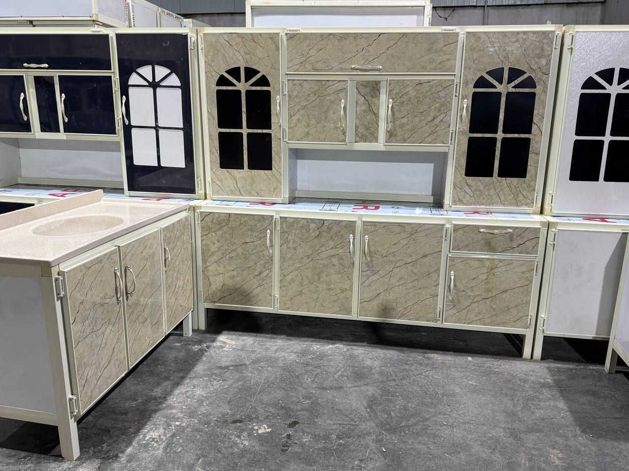 للبيع 
مترين مع سنك مرمر 
يتوفر توصيل محافظات


**إذا كنت صاحب هذا الإعلان وتريد حذفه لأي سبب، رجاءا أرسل رسالة إلى الدعم الفني**