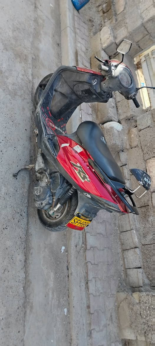 دراجه ماكس 140 للبيع الدراجه گايمه و يحتاج الها ملف للباتري السعر 200 و بيها مجال بسيط مكاني بغداد بسمايه قريه 10 الشراي يجي خااص او يتصل على هذا الرقم ***********
