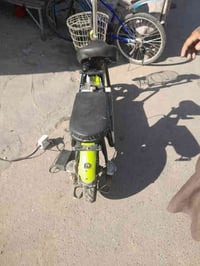 مكلف بالنشر للبيع دراجة شحن حجم ١٤ كاملة مكملة اي نقص مابيه والسعر ٢٠٠...