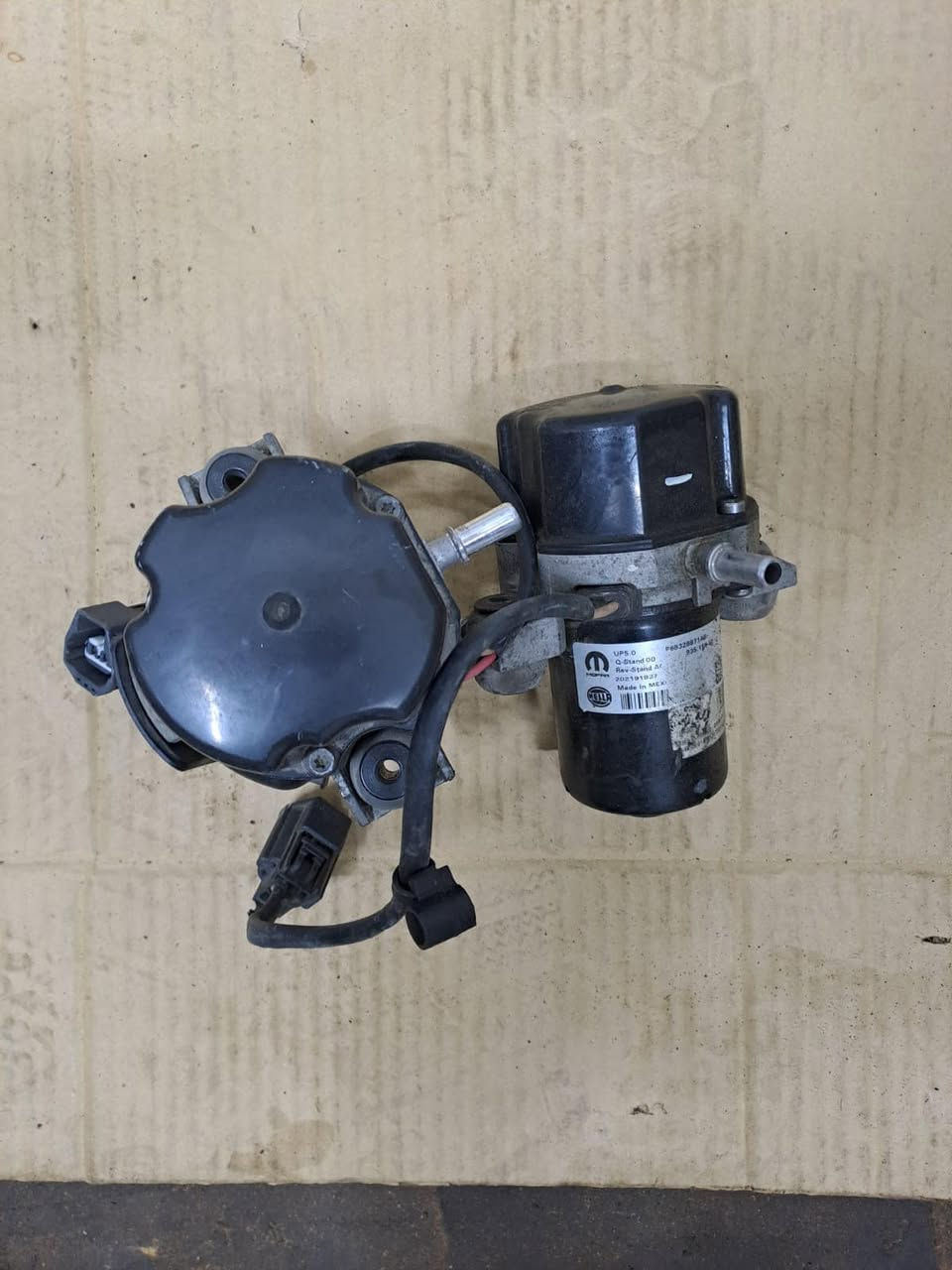 يتوفر فاكيوم اصلي مستعمل نظافة 💯مستعمل اصلي
ضمان 6 اشهر للطلب والاستفسار
***********
يوجد خدمة صيانة
