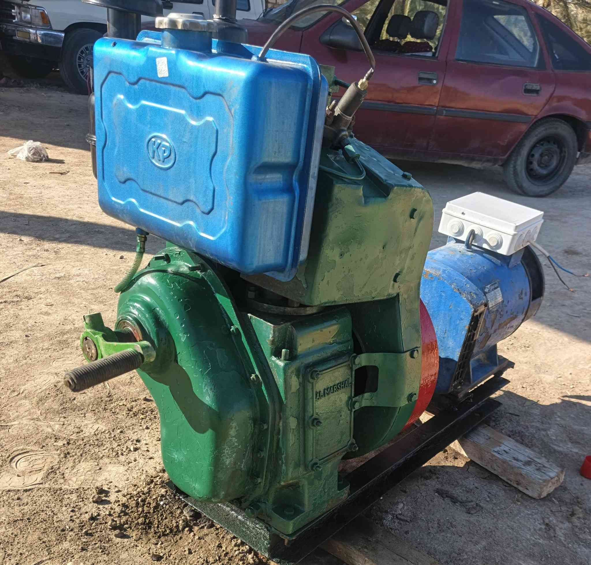 للبيع مولده هندي 10 حصان مع راس توليد7ونص كيفي ملف نحاس 100% مولده جديده معنى الكلمه مكاني طريق كربلاء نجف عمود 350 شرط الشغل على الضمان اتصال على هذا الرقم غير اتواجد على الفيس***********
