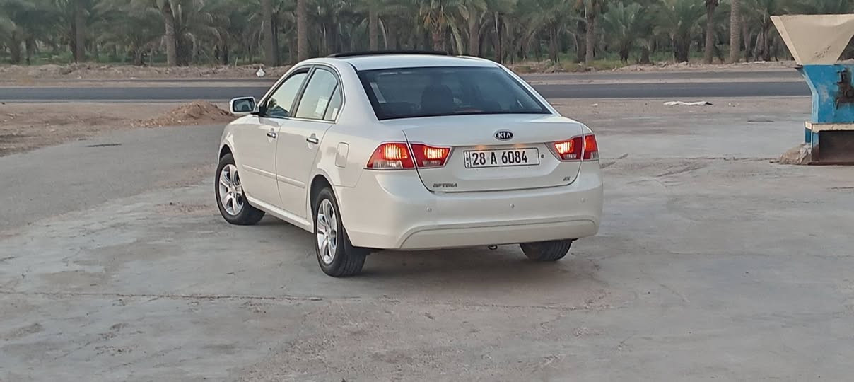 سلام عليكم للبيع كيا اوبتما موديل 2009 كفاله عامه خليجي مكينه 2000 فول مواصفات فتحه سقف حساس خلفي اشاير بل مري تحكم ستيرن برده خلفيه بلاد جهاز بريك يبس موازنه استيراد خاص سعودي لسياره مال جناي معايزه برغي خابر فول مواصفات واحد على واحد لاستفسار *********** مكان حله الحمزه
