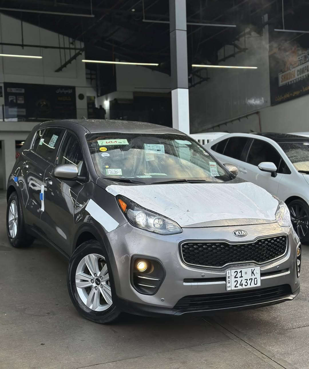 سلام عليكم سبورتاج 2018 امريكي بسعر مناسب سياره بدون صبغ بدون ايرباك فقط بيها شخط بلجاملغ الخلفي بسيط كير ومحرك مكفول وحاطلكم صور مال امريكا ارقام سنويه جديده راسن احولك السعر 155 مكان السياره السليمانيه ***********
