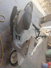 ماكس منغولي • ديوانيه