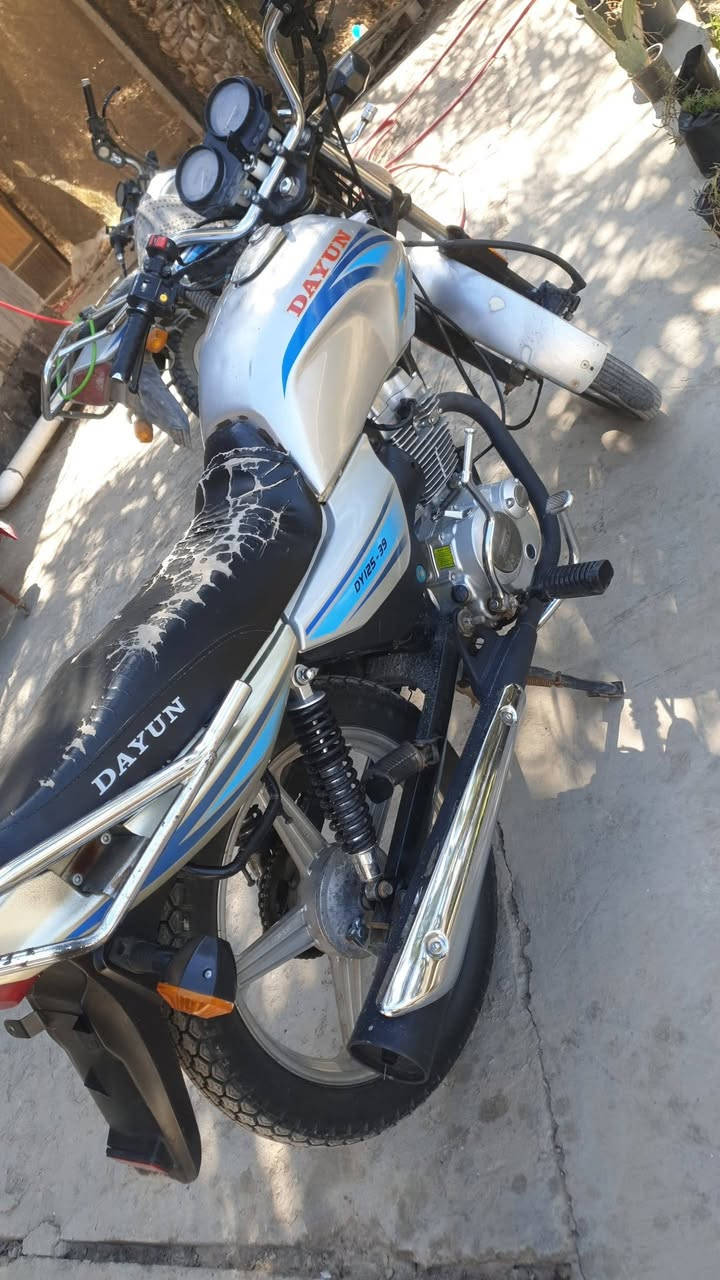 يالله دايون موديل 23 كلك بدون اوراق مكفوله كفاله عامه دراجه بعدهي زيرو السعر 600 مكاني حله 
***********
