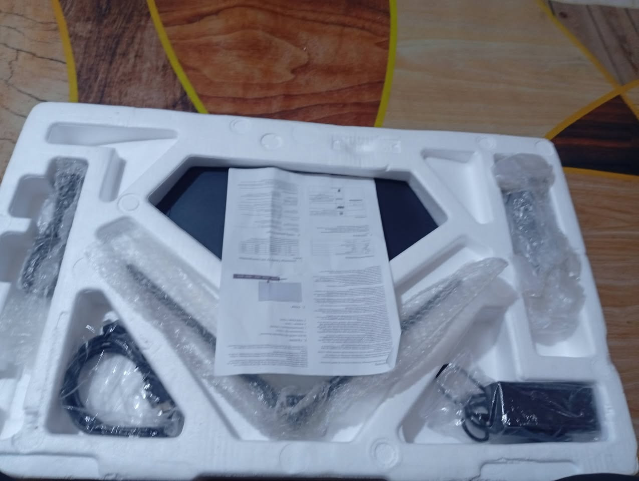 شاشه 2k كيرف تشغل 2k 165 هيرتز طبعاً نفسا ما تشوفو مضروبه ابيعه على ظربته عاطل وتحتوي على rgb.بل خلف
شاشه جديده الله شاهد عليه بل كارتون لزكه بعده موجوده بس بل شحن انضربت طبعاً اعرف سعره جدا غالي لين كيرف و,2k. اطوني بيه سعر متوفر توصيل *********** واتساب شريحه
