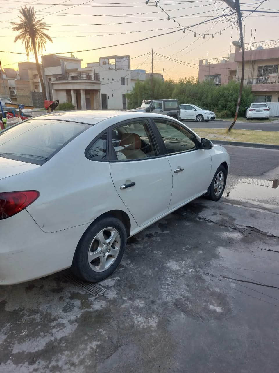 النترا 2011خليجي ابيض ثلجي 
السعر 90$قفل 
رقم سليمانيه دولي سنويه وهزه جديده 
شرط الغرامات والتحويل 
ماشيه 170KM

⛓️‍💥محرك 1600ممفتوح شرط لاتبخير ولاتنقيص 
⛓️‍💥كير اتوماتيك بدون اي عيب مال بيت"
مواصفات 
شاشة 📺 كامرا أربعه دسك آريل 

تدفئة /تبريد/كهربائيات/صدر/تايرات/كلها مكفوله
⚒️سياره جاهزه  جديده برغي ما ناقصها Ⓜ️
⚒️سياره بيها شبر بالباب خلف السايق فقط Ⓜ️

السعر 114$💸
تايرات 4️⃣ جديدة 🆕 
صدر امامي خلفي كلا جديد 🆕 
مكان السيارة بغداد لمنصور رقم ***********
