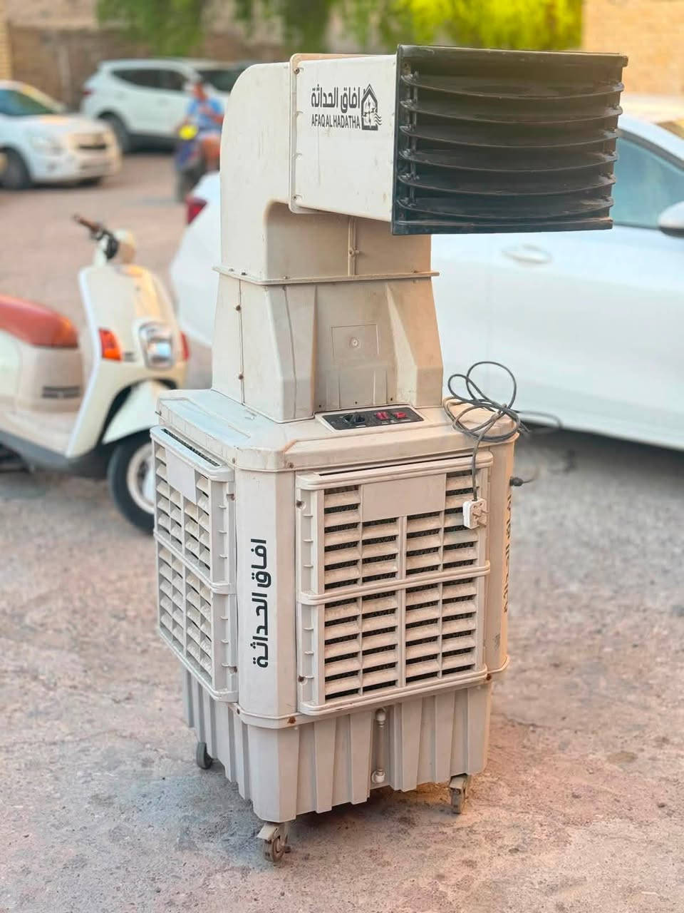 السلام عليكم
مبرده خرطوم عدد 2 سعر الوحده 200 وبيها مجال قليل 

مثرامه سعرها 400 ومبيها مجال قليل 

مكينه طاطلي 75 وبيه مجال 

ميز صواني 75 بي مجال

كلايه فنكر 75 بي مجال

ميز فلافل 100 بي مجال 

العنوان الجديده ***********
