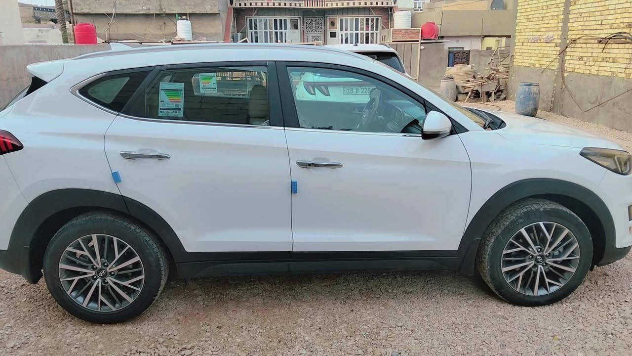 السلام عليكم توسان للبيع موديل 2020 شركه الگاصد فول مواصفات عدا الفتحه رقم بغداد بسمي مري شفط ترحيب خمس عدسات هاند بريك رجل رقمي ***********
