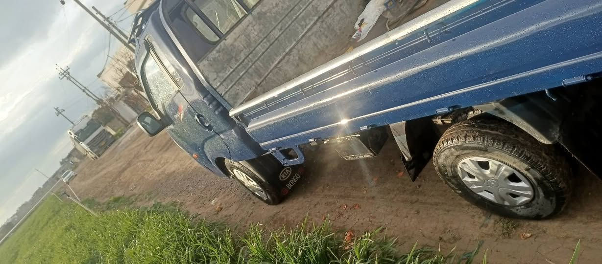 سلام عليكم ورحمه الله كيا للبيع موديل 2009محرك 3000عادي جديد شاصي بشرط بدون دحم بدون ضربه سعر 75بيها مجال عليها 900الف ضريبة أرجح رقم ***********واتس اب ***********فايبه ر
