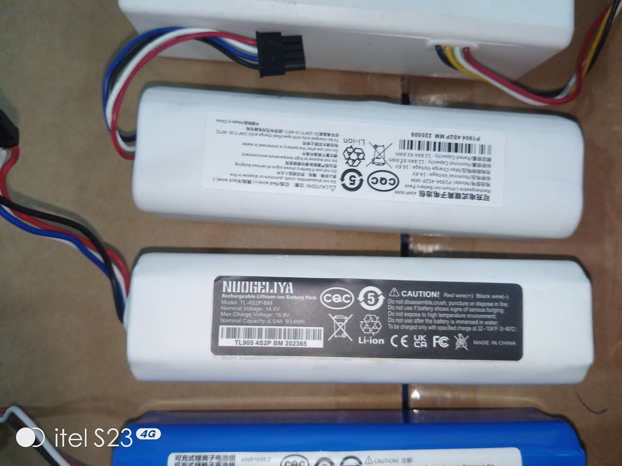 تتوفر جميع أنواع البطاريات الأصلي لمكانس الروبوت شاومي ودريم وربوروك وفق الموصفات المعتمدة لجهاز في المركز العراقي لمكانس الروبوتات والانسان الالي او مراسلة واتس اب برقم ***********
