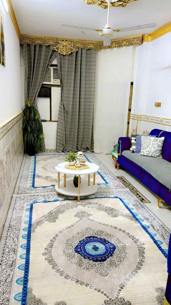 بيت للبيع 100م حي الجهاد الضباط قرب محمد رسول الله 3غرف نوم وصالتين فوك وجوة صغيرات واستقبال وصحيات وطرمة جبيرة


**إذا كنت صاحب هذا الإعلان وتريد حذفه لأي سبب، رجاءا أرسل رسالة إلى الدعم الفني**