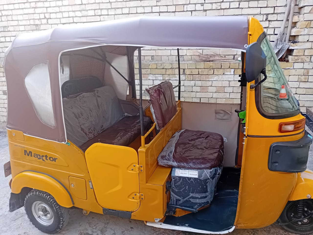 السلام عليكم تكتك للبيع واحد وعشرين رقم وسونية انكليزي تحويل كفالة من تنقيص وتبخير كشر كدامك مكاني بغداد الاستفسار على الرقم ***********
