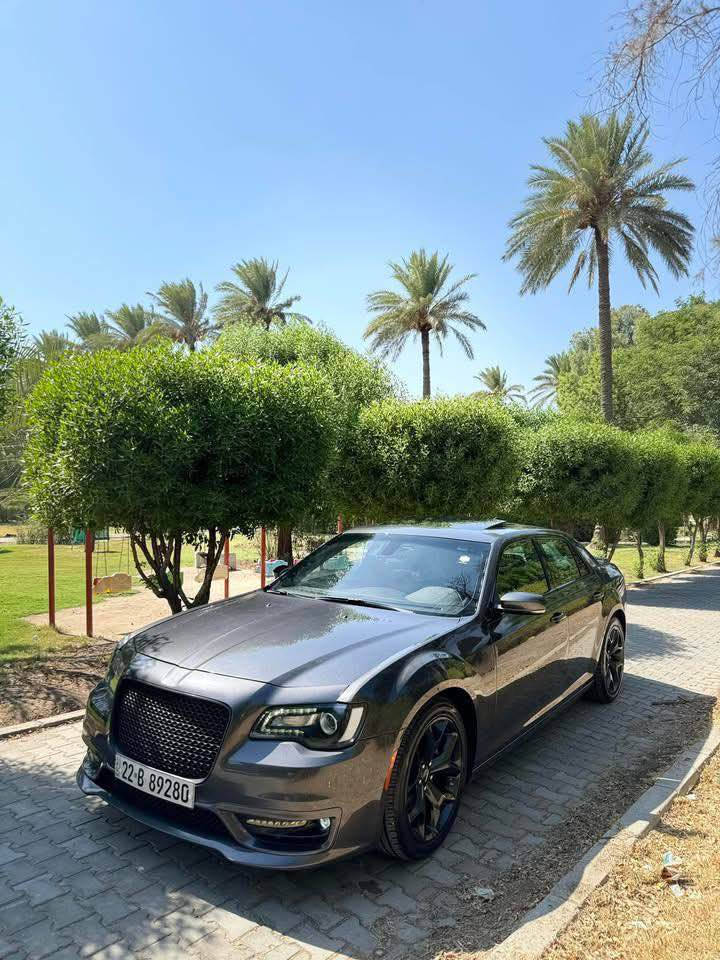 السلام عليكم و رحمه الله و بركاته/
(للبيع او المراوس،حسب القناعه)كرايسلر s300(اوباما) موديل 2022 وارد امريكي

“المواصفات”
*سقف بانوراما
*كشنات جلد
*تدفئه كشنات 
*هيتر ستيرن
*نقاط عمياء
*كاميراء خلفيه 
*مقاعد كهرباء 
*حساسات اماميه خلفيه 
***** مواصفات ال(S) معروفه 

“ضرر المركبه
*جاملغ الايسر صبغ 
*البنيد صبغ

“((السعر)) 
* 285ورقه 
للتواصل *********** النجف, العراق
