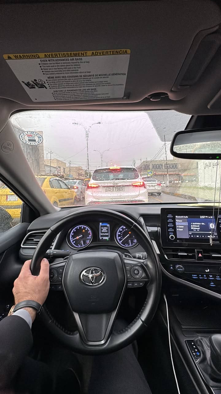 camry 2023 ♠️
وارد امريكي Se▪️ بانزين فقط 
ضرر قطعة واحدة  فقط (جاملخ )▪️
 حافة البنيد   مثل ما موضح بلصور  نفس ما وصلت من امريكا ▪️بدون صبغ ولا تعديل ▪️
ماشية 36 mi▪️
ايرباكاتها كلها سليمة ▪️
تحويل مباشر ▪️
رقم اربيل ▪️
مكانها موصل ▪️
سعر المطلوب 235 وبيها مجال ▪️
للتواصل ***********
