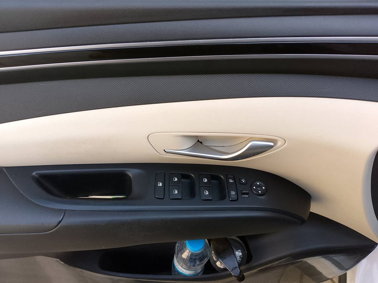 السلام عليكم ورحمه الله من رخصه الادمن توسان موديل 24 خليجي وكاله كفاله عامه عده البند بيه طخه صغيره معمر ومامصبوغ مامصبوغ للتويضح  السياره ماشيه 33الف باسمي السياره تحويل ثاني سياره مواصفات فول عده  الفتحه تحكم جهتين تبريد قطعتين داخل ابيض كشنات ابيض اشاير مري شفط المري كهرباىي اشاره ترحيب بصمه ابواب تشغيل عن بعد مكينه 2000 صندوق بصمه جام اربع ابواب كهرباء رادارد امامي خلفية كامره دوراه بردات خلفيه بلادي شاشه جبيره ايباد السياره رقم جديد انكليزي هزه جديده السياره بغداد الامين السعره 220وبيها مجال***********
