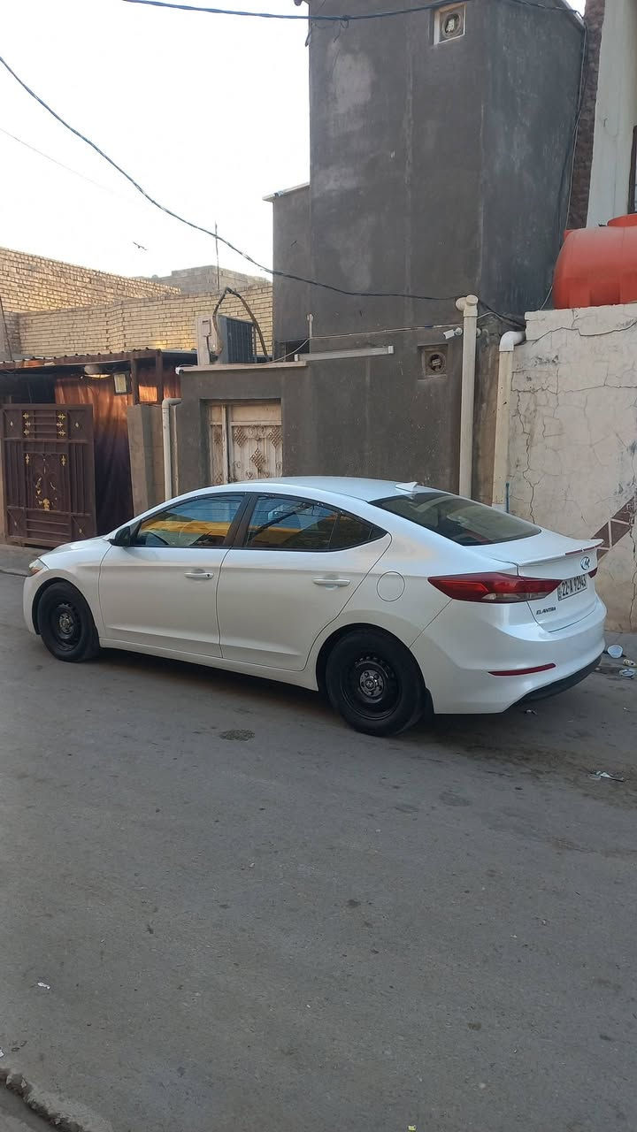 السلام عليكم الانترا ٢٠١٨ سياره جاهزه من كلشي متصرف عليه ولا الف دينار سياره رقم اربيل بسمي 
رقم انكليزي هزه جديده سنويه ٢٠٣٠ كير المرغوب مكينه ٢٠٠٠ دوش المرغوب تخم تاير جديد سلف جديد باتري جديد دينمو جديد تبريد خير من الله حساسات جانبيه رادار تحكم استيرن جاهزه من كلشي حادثهه بنيد وجاملغ الأيمن بدون داخل بس لغد وبيهه مكانات بس كلير اثر تكشير الصدفي تعرفون يكشر بل تكم بدايت القماره فقط كلير لا معجون ولا شي السعر ١١٣ ورقه وبيهه مجال الله يشهد احتاجت فلوس وراح ابيع  ماكو هيج سعر بل نسبه لهيج سياره جاهزه اقره المنشور واتصل والشراي عله راسي  *********** موجود واتساب
