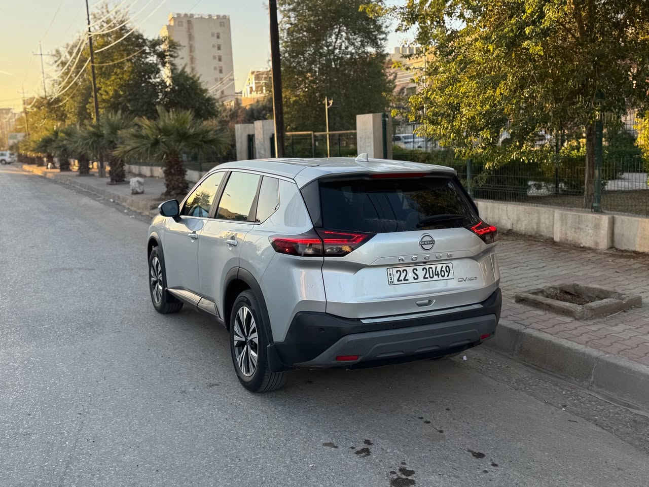 روج SV AWD 2023 دخول وترقيم جديد اربيل
مكان السياره اربيل شارع 100 

ماشية 8الاف فقط زيرو 

حادث بسيط وسطحي فقط بنيد صبغ بدون دواخل بدون بارد بدون شخوط ورصعات 
 
المواصفات:
 فور ويل ( AWD )  - رادارت 360 (امامي خلفي جانبي) - تشغيل عن بعد - نقاط عمياء - قطعتين تبريد  - تحديد مسار - كشن كهرباء - مناخ منفصل - اوتو بريك توقف ذاتي امامي خلفي عند الاقتراب من اي جسم ( مانع تصادم ) - بصمة تشغيل وابواب - دخول ذكي  -  اوتو هولد - حساسات  - اوتو ستوب - خمس انظمة قيادة - قيادة ذاتيه  - مثبت سرعة - اشاير بالمري - شاشة تدعم كار بلي + اندرويد اوتو - وبعد بيها هووواي مواصفات 
محرك ١٥٠٠ توربو

‏‎السعر 169 وبيها مجال 
*********** واتس اب
