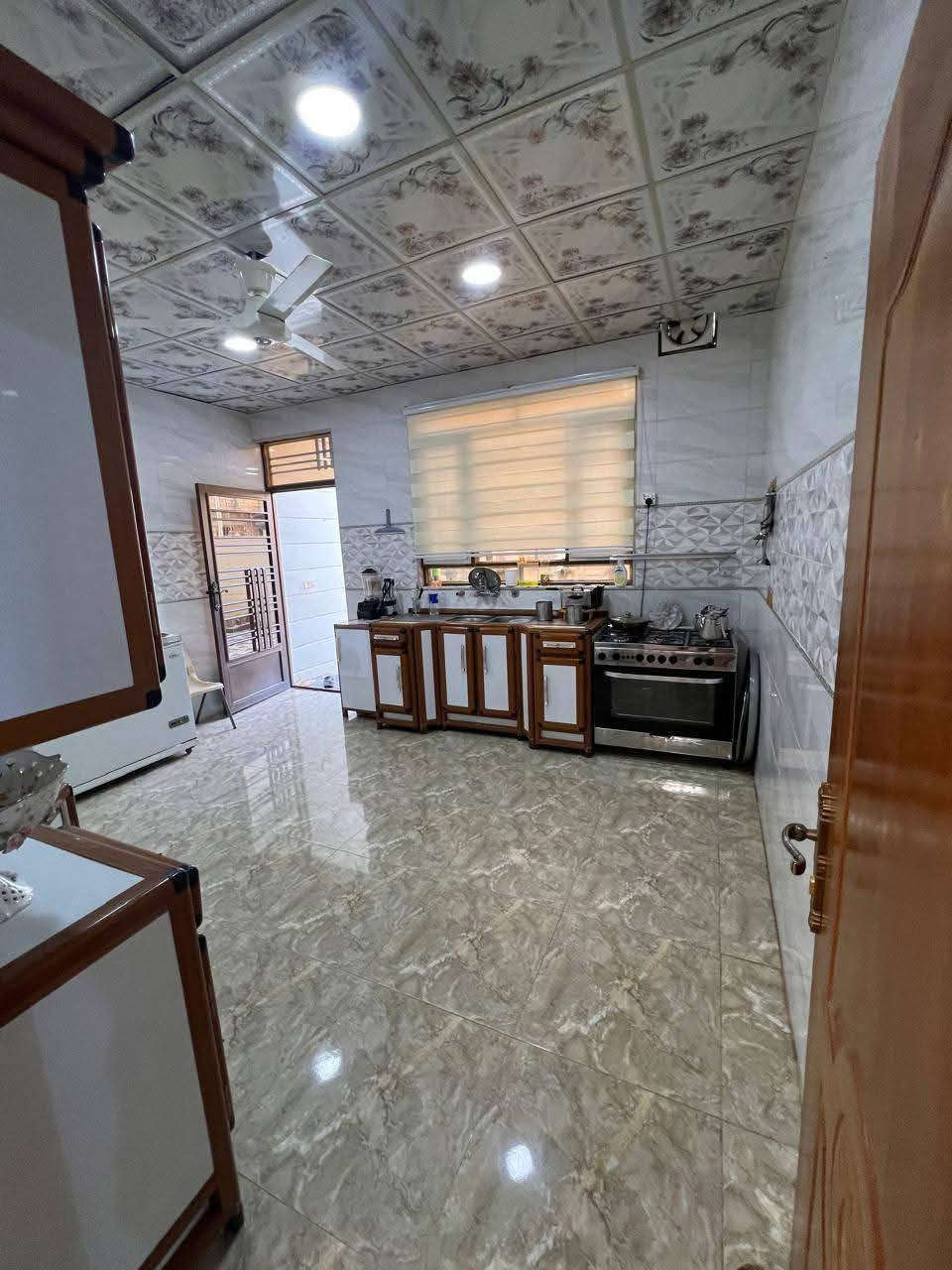 اللي يدور بيت مرتب بسعر زين… هاي فرصته 

دار للبيع – سامراء / حي الجامعة

مساحة 200 متر
واجهة 10 متر
نزال 20 متر
طابقين
4 غرف واسعة
بناء حديث وشغل مرتب 

تقسيم حلو ومساحات مريحة
موقع هادئ وقريب من مدرسة نابلس

السعر مناسب جداً قياساً بالموقع والمساحة
الجادين فقط يتواصلون خاص
_____________
لا تدع أي شخص آخر يأخذ عقارك المفضل
تواصل معنا الآن واحصل على عقارك الخاص
_____________
 اتصل الآن : ***********
_____________
ملاحظة : لدينا عقارات كثيرة في مناطق مختلفة في سامراء 
ضع إعجاب للصفحة ليصلك كل جديد
_____________
اذا عندك عقار وتريد تبيعة .. فقط راسلني واتساب 
وخلي الباقي علينا … ( ***********☎️واتساب)
