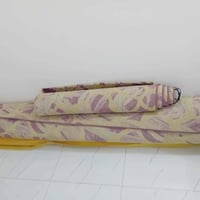 للبيع دوشك قياس طول ٢م وعرض ١.٦٥م وارتفاع ٣٠ السعر ٩٠ كاربد تركي نظيف ...