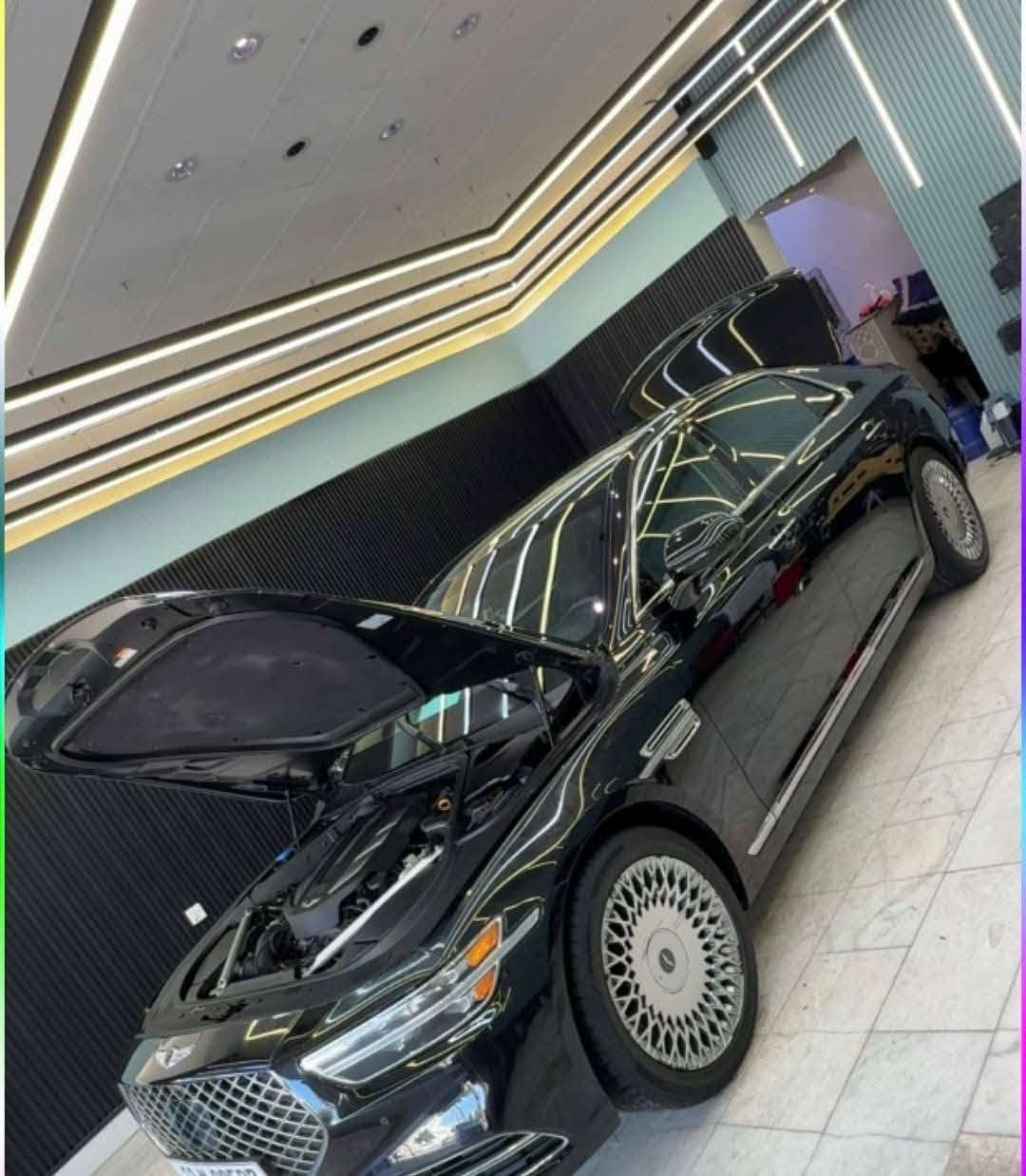 السلام عليكم للبيع فقط
جينيسسg90 2020
٦ سلندر فول مواصفات المعروفة بالg90 ..حادثها جاملغ خلفي مصبوغ فقط وشويه من باب مبدل لون بلاديي..بدون ايرباك .ماشيه ٤٧الف ...مغلفه ppf كامل.. ادامه كامله تخم تاير هانكوك.حداده. باتري وكالة..سيارة كامله .السعر ٣٥٠ ورقه مناسب ..الشراي يتصل حبايب او واتس
***********
***********
