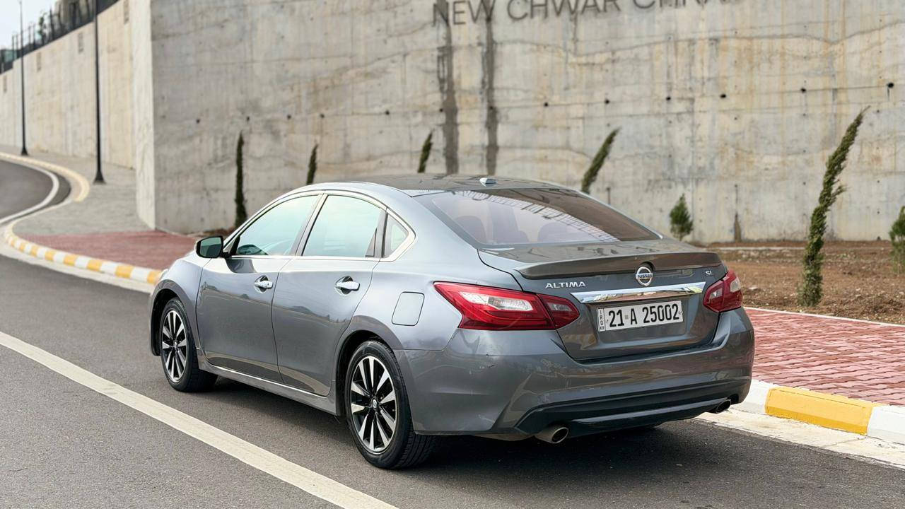 نیسان ئەڵتیما مۆدێل ٢٠١٨ مواسەفات SL
کوشن جلد و کارەبا
کوشن هیتەر 
سوکان هیتەر
ڕادار 
٤ پارچەو نیو بۆیاخە پێشی کەپسە
ناونیشان سلێمانی 
*********** السليمانية, العراق
