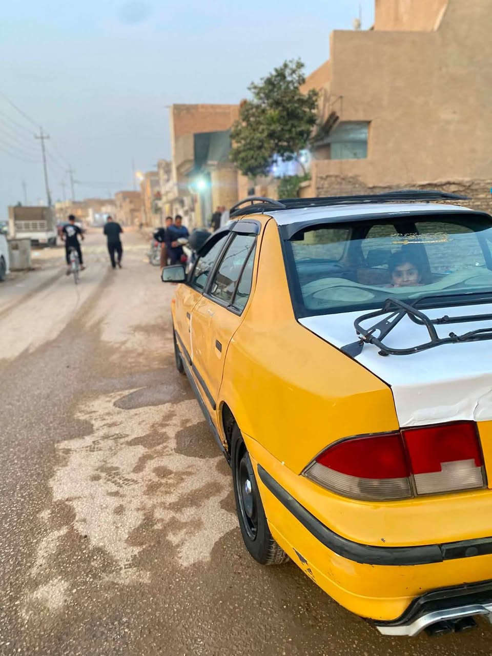 م
للبيع او المراوس سمنت تكسي اصولي موديل ٢٠١٠محرك كير حداديه تخم تايرات كهربائيات غرفه مكفولات تبريد كمبريسر لاطش سياره رقم بغداد سويه لل ٢٨مصفره هيئه عليها ٣ورقات للشرعي شرط التحويل لاتنطي فلوس اله تكاتب ويه الشرعي السعر ٢٥ورقه ينزل منهن ٣ يبقى ٢٢ ورقه وترايك وين ماتريد للاستفسار الاتصال على هذا آلرقم ***********وهذا الرقم الثاني بي واتساب ***********حتى لو مراوس بسياره ادوات مكان السياره كربلاء
