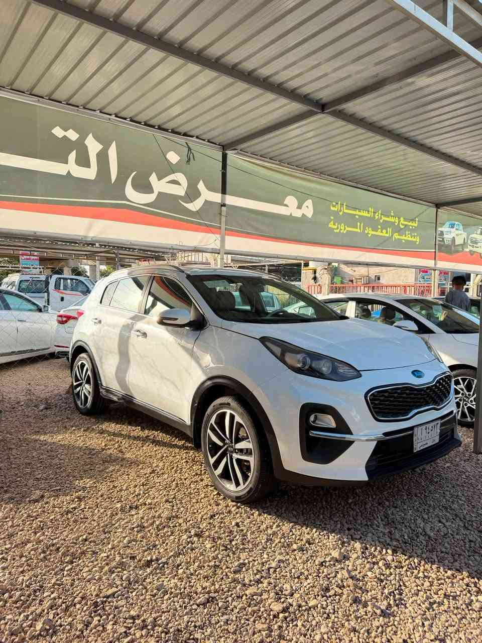 السلام عليكم 
كيا سبورتج موديل 2021 خليجي ماشيه 80 محرك 2000 دوش كفاله من الفتح ع الشركه حداديه تبريد كلهه جاهزه 
(ملاحضه السياره تاجيه ومعمرهه مصبوغه عام عدا كم قطعه ممصبوغات بدون دواخل ابد شواصي ولغود والحوض كله سليم بشرط ) + مكفوله من العيب الشرعي 

بسعر مناسب سياره مال جناي السعر 133 وبيه مجال بسيط 
مكاني 
كربلاء 
***********
