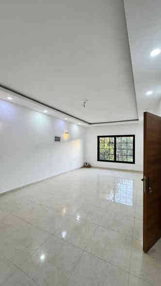 🔥عرض جديد 🔥
فيلا للبيع في اربيل مجمع #كنجان_ستي
-المساحة ٣٥٠ متر 
تتكون من :(خمس غرف نوم )
على شارع ١٥ #واجهة قبلة 
#حديقة ١٠٠ متر 
للحجز أو المزيد من المعلومات اتصلوا على ارقام الهاتف:
*********** WhatsApp
