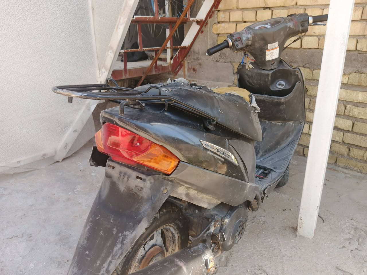 درجه للبيع درجه فول مكينه و كهربائيات مكفول نقص بس كابريتر دراجه رايده به 90 وبيه مجال مكاني بغداد التاجيات رقمي ***********
