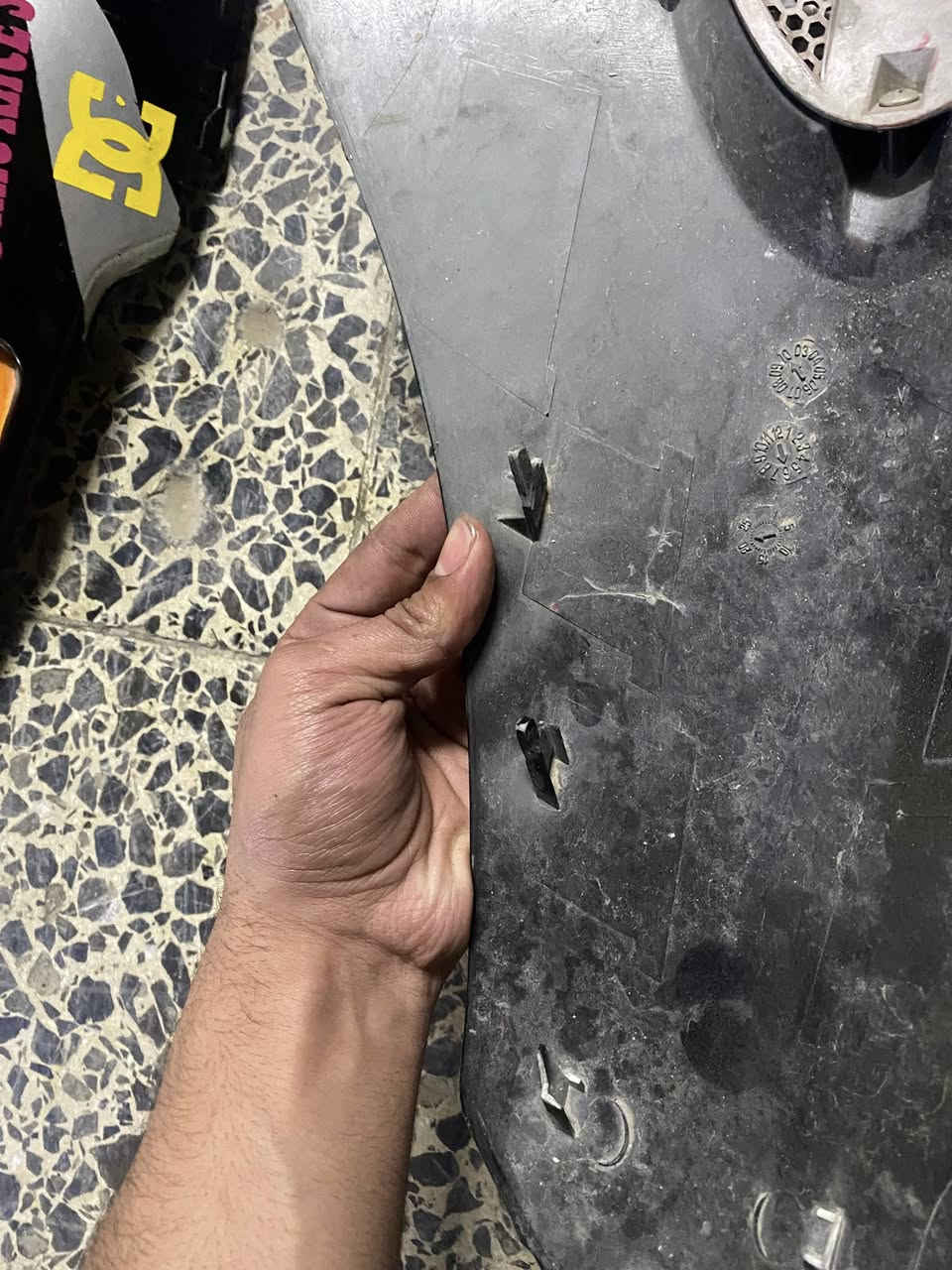 سلام عليكم 
كفر اربعه ماكس
اصلي مال رمبه 
خاص مفتوح وهذا رقمي ***********
