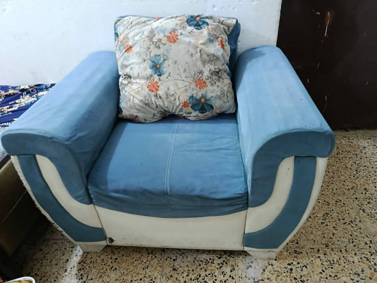 للبيع ب75 وبي مجال بغداد حي الجهاد


**إذا كنت صاحب هذا الإعلان وتريد حذفه لأي سبب، رجاءا أرسل رسالة إلى الدعم الفني**