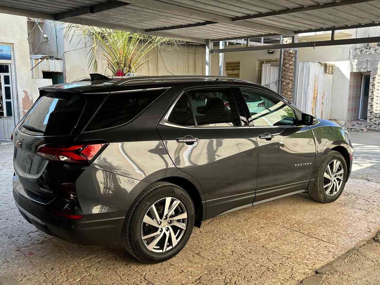 شوفرليت اكوينكس ٢٢ (بريمر)
4سلندر 1500 تيربو 

سياره ماشيه 40الاف
بصمه دخول
بصمه تشغيل + تشغيل عن بعد
(AWD)دفع رباعي
شاشه كاربلي كبيره
 كامرات محيطيه 

داخل لونين

كشنات جلد
كشنات كهرباء

كشن خزن ميموري
هزاز بلكشن للتنبيه

4كشنات تدفئه 

نظام الثبات الإلكتروني
 • مراقبة النقطة العمياء
 • تنبيه خروج عن المسار

 • تنبيه تصادم أمامي

 • مساعد صعود المرتفعات

 لايت لدات LED  
بك لايتLED
جنطه كهرباء 
حادث كلش حلو  (اني مكلف بنشر هاذ رقم صاحب سياره*********** عنوانها ميسان العماره
