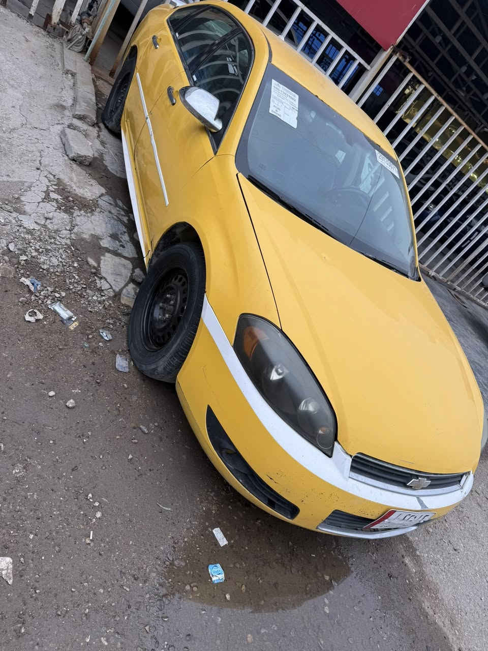 السلام عليكم للبيع شوفر امبالا وارد امريكي بيها جاملغ الخلفي بجم كبس السياره جاهزه كير محرك حداديه بيها فقط الباور ينضح دهن كهربائي كلها شغاله لات زنون شاشه ايباد رقم ديالى تحويل ثاني يوم اصفلح هيه وغرامات سعرها 55 ورقه ترهم قصد مقدمه 30 وبل شهر 3 فقط سكنت بغداد مكاني بغداد حي البنوك الأستفسار *********** موديل 2009
