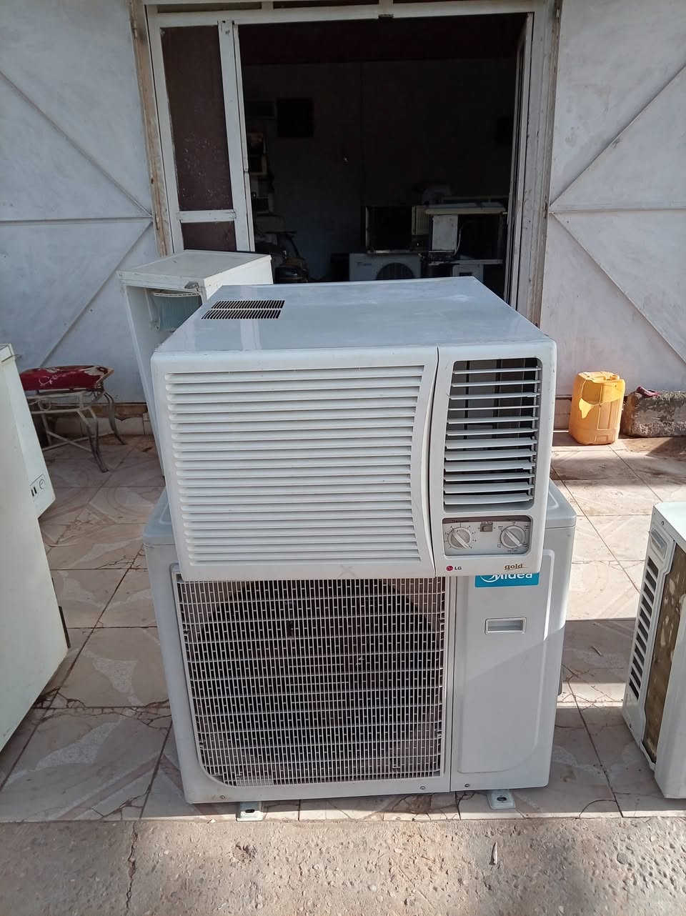 للبيع العاجل مكيف ال جي فريون شباك 18 وحده السعر 850 نهاي
للاتصال 0919606458/////0128846325


**إذا كنت صاحب هذا الإعلان وتريد حذفه لأي سبب، رجاءا أرسل رسالة إلى الدعم الفني**