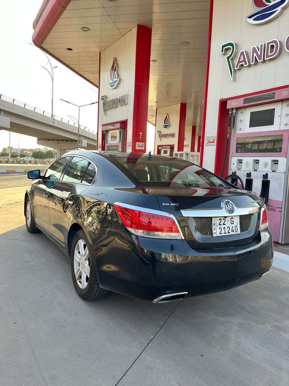 السلام عليكم
 شوفرليت بيوك لاكروس 2010 cxs من شركة GM 
اعلى فئة ماشية 127 الف حقيقي محرك 6 سلندر 3.6 نشيط 
السياره كلش نظيفة ومستقره ك محرك وكير وين ماتطلع بيها اطلع 

ولوما متوازي نهائيا ما بيعها لان مرتاح بيها حيل هواية

المواصفات :- 
١-فتحة بنوراما
٢- كراسي الاماميه كهربائية وتدفئه 
٣-شاشة وكاميرا خلفية وحساسات خلفية 
٤- كراسي جميعها جلد ونظيفه بشكل ممتاز 
٥- برده خلفية
٦-يدات نيكل لايتات زينون 
-السيارة كانما امبالا حديث وبكدها تقريبا ونفس اغراض الامبالا ومحرك 

الضرر :
الجاملغ الخلفي يمين ويسار تعديل من باب خلف السائق
والجاملغ الامامي بالجديد انطخت وتم تعديل ع البارد وتركيب الدعاميه من جديد رجعت بلادية مثل مموجود بالفيديو

بجم وخلف كبس والسياره كما ذكرت فوك نظيفه ك محرك وكير وكلش مريحة بالطرق الخارجية ومستقرة وكذلك اعيد واذكر لوما متوازي ابد ما ابيعها 

السعر ٨٧ وبيها مجال للشراي سياره مو سعرها لكن انطي بيها ضمان وين متطلع بيها اطلع ما عليك شي

السياره رقم اربيل وباسمي وسنويتها تنتهي بشهر ١٢ من سنه ٢٠٢٦ قبل ٥ اشهر تقريبا سويت هزة وفخص كامل وحولتها

الرقم *********** كركوك, العراق
