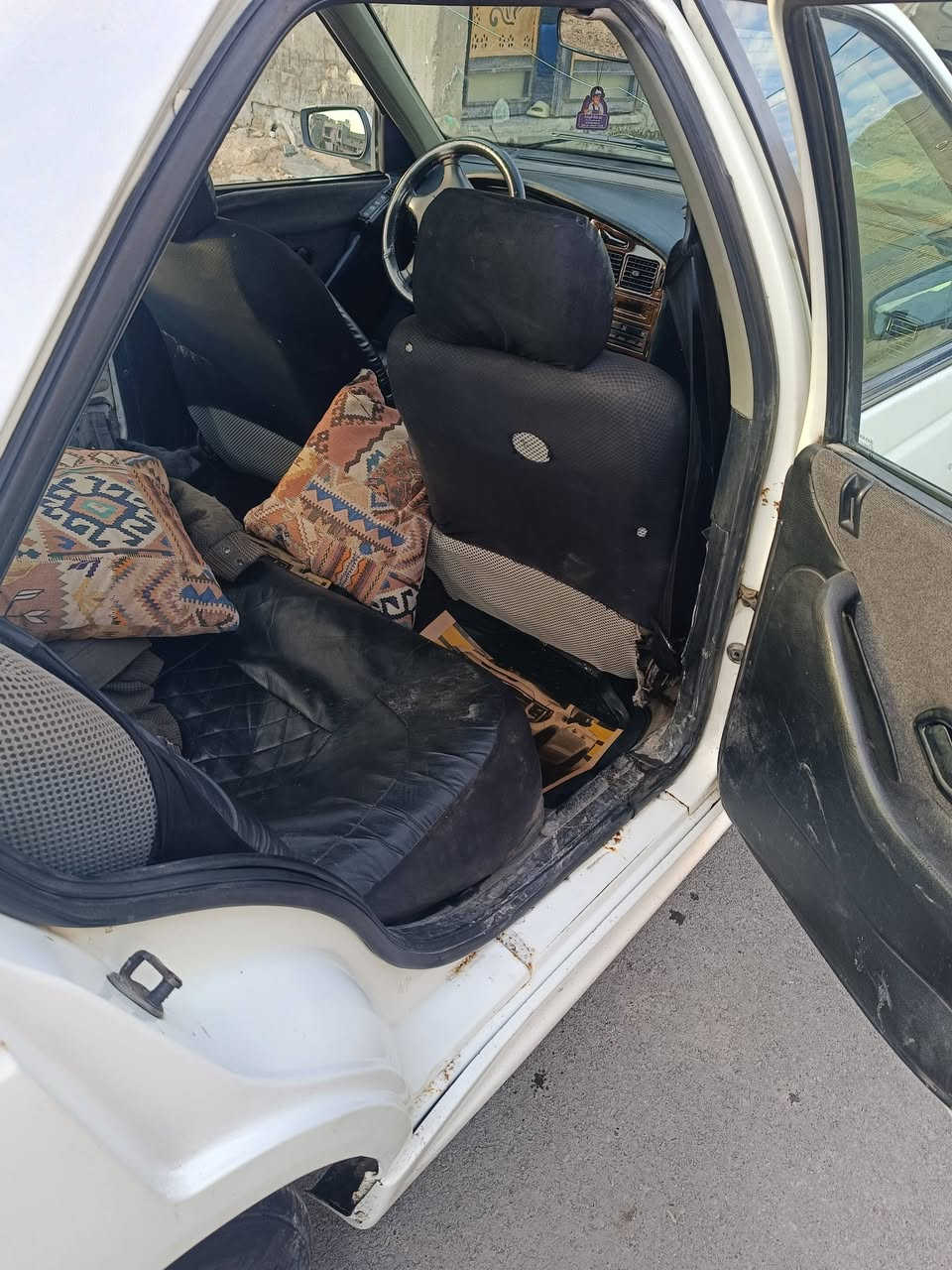 سلام عليكم بيجو بارص مديل٢٠١٢للبيع
بيه جاملغ مال سايق مصلح

والبنيد مبدل كير مكينة نضيفات 

رقم بغداد نكليزي بكاني ورة المرور مال رستمية 

السعر٤٨. بيهة مجال تجي شوف لسيارة نصبتهة حلوة تقتنع بيهة وبيك خير وتدلل تحويل ثاني يوم 

رقم

 ***********بي واتساب
