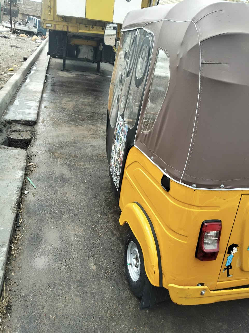 سلام عليكم تكتك لبيع موتيل 22 رقم وسنويه رقم بغداد 8250     ***********
