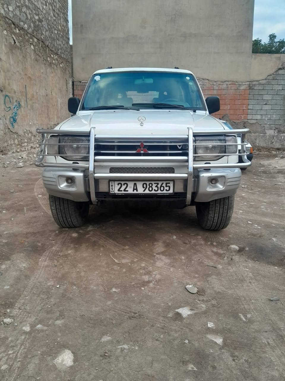 السلام عليكم باجيرو موديل 2000 كير محرك شرط تخم تاير جديد صدر 70 ٪ نظيف كهربائيات كلهه شغاله تدفئه تبريد دبل اكسل ساره بسمي تريد تحويل تريد وكاله خوان مامتواجد عل فيس خابر *********** /*********** السعر 48
