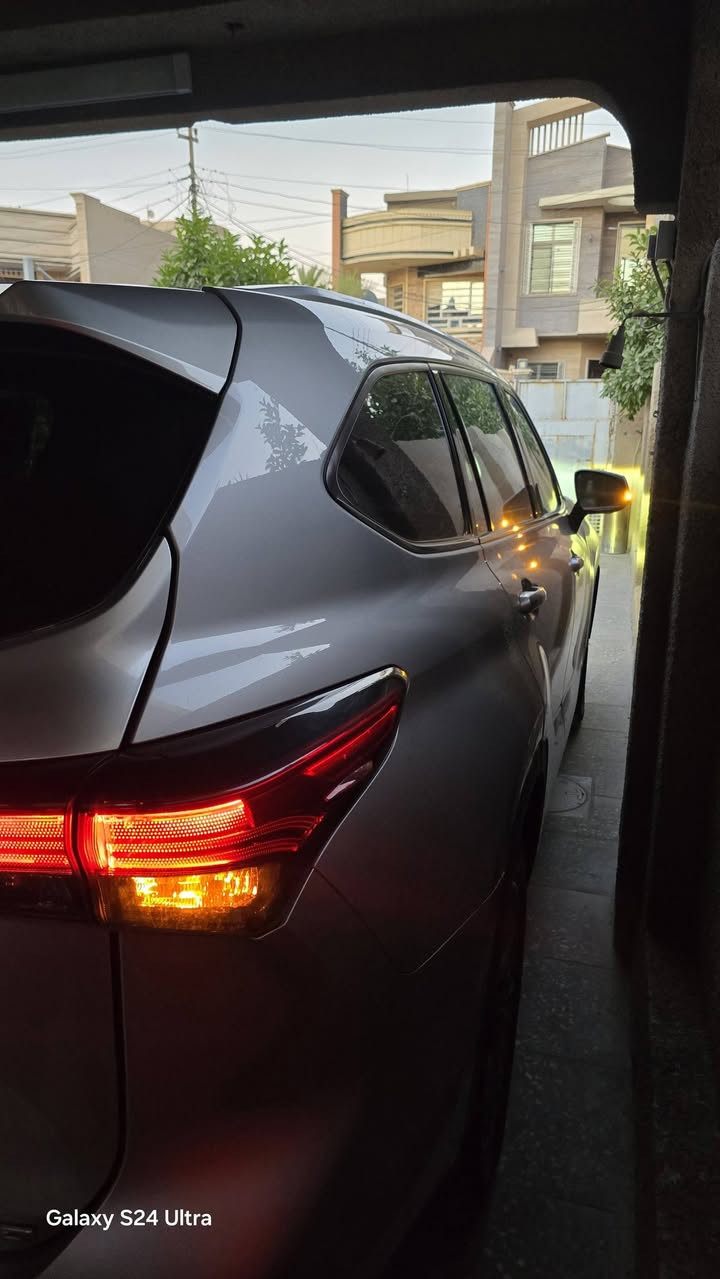 هاليندر 6 سلندر، فول مواصفات XLE AWD، حادث بسيط جدًا فقط دعامية خلفية جديدة. لوك رقم شمالي. عنوان بغداد دورة 
هاتف ***********
