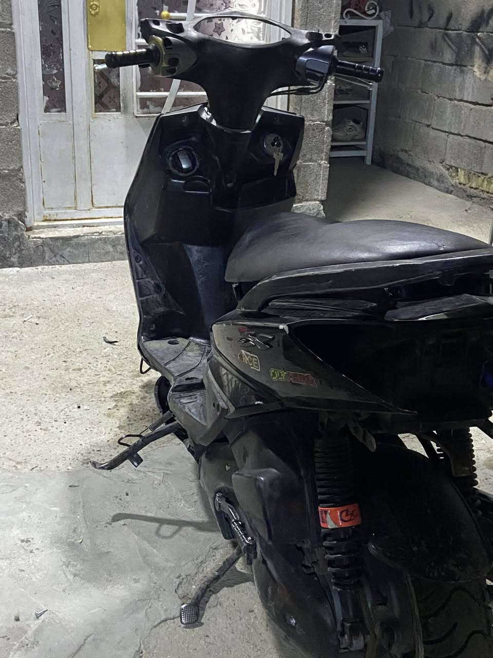 سلام عليكم شباب عندي سكنس فحل  ‏الياباني للبيع  الدراجه كامله عاوزها بك لايت و كصة  و عداد  و سلف فقط ￼￼دراجه نوزل خطين    السعر ٦٠٠ وبيه مجال قليل الاستفسار
￼هاذه رقم الهاتف ￼***********واتساب فقط 📲☎️ ملاحظة  ￼اني مكلف بلنشر￼
