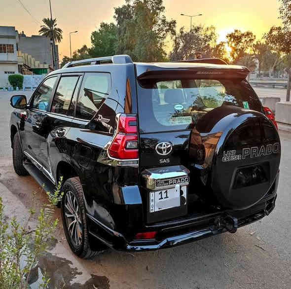 السلام عليكم 
برادو 2022 سبعينية ساز TXS اللون اسود رقم بغداد بأسمي شخصيا هزه ولوحات جديدة مكفولة من الضرر والصبغ والبارد والشخط مغلفة السيارة PPF  ماشية 43 الف السعر 46300$ مكان السيارة بغداد السيدية للاستفسار الاتصال *********** 
المواصفات 
محرك 6سلندر 4000 / سلايد /كشنات جلد لون قرميدي / كشنين كهرباء / شاحن واير ليس / دبل تانكي / سبير تعليك / زراك لايت / لايت زنون / مري شفط / بصمه وتشغيل عن بعد /
