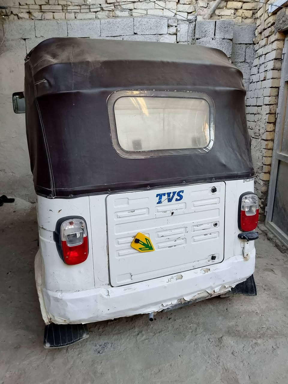 تكتوك للبيع ***********للتواصل الاتصال بالرقم .
